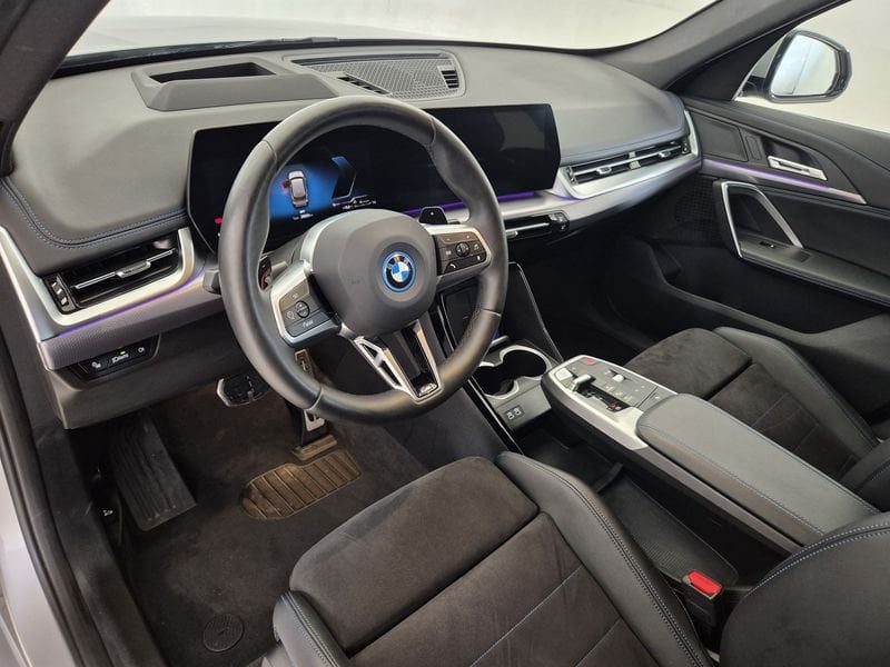 https://cdn-dk.caraffinity.it/dealer/datafiles/vehicle/images/800/1452/3iIfmGcDo55WfkTD.jpg