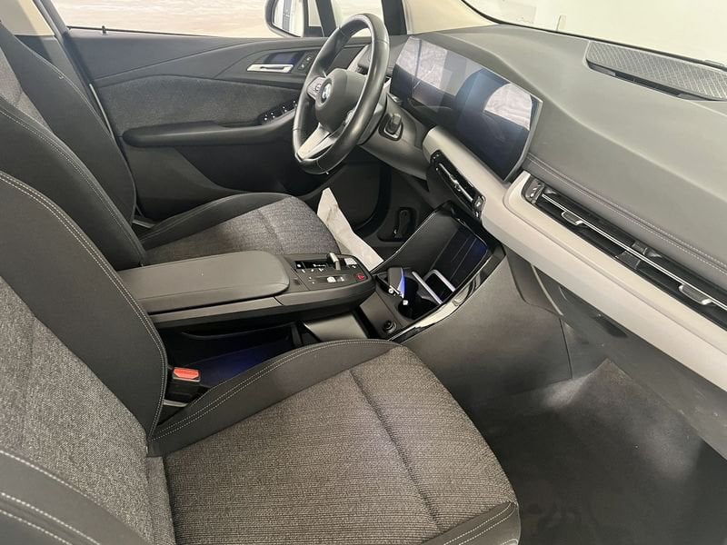 https://cdn-dk.caraffinity.it/dealer/datafiles/vehicle/images/800/1452/5DI3dbrUcXxHRLNd.jpeg