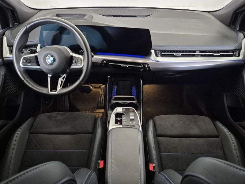 https://cdn-dk.caraffinity.it/dealer/datafiles/vehicle/images/800/1452/660fLqUUlXOjVFrs.jpg