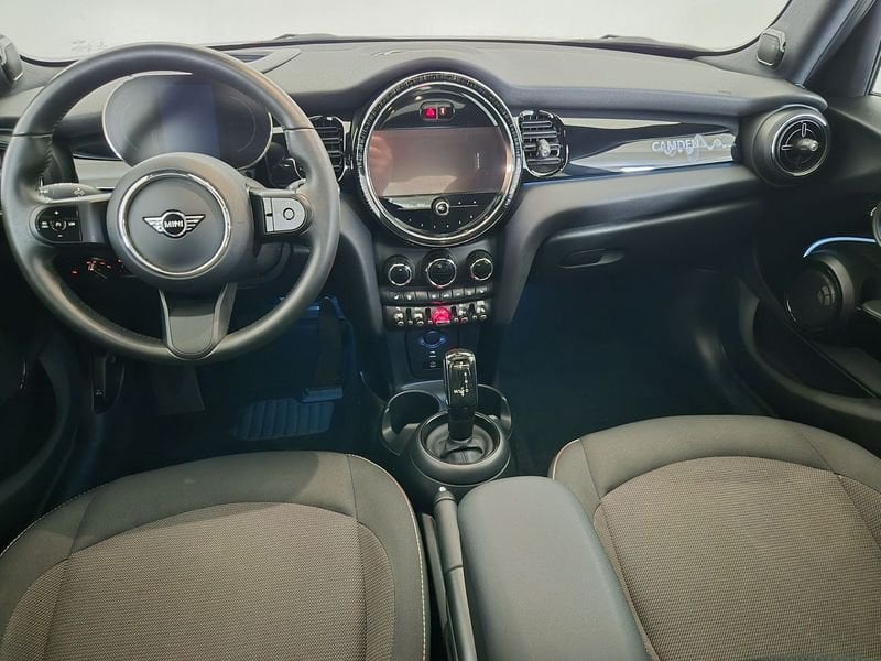 https://cdn-dk.caraffinity.it/dealer/datafiles/vehicle/images/800/1452/7DDUU7cf4a20Qaw2.jpg