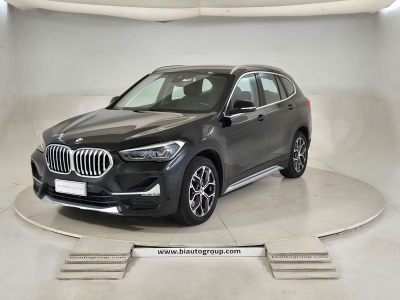 https://cdn-dk.caraffinity.it/dealer/datafiles/vehicle/images/800/1452/7O7oIQHB8DHQ2Ran.jpg?format=jpeg
