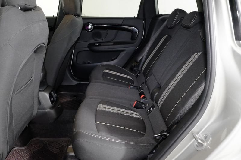 https://cdn-dk.caraffinity.it/dealer/datafiles/vehicle/images/800/1452/7g77mHOZCiJmYPa8.JPG