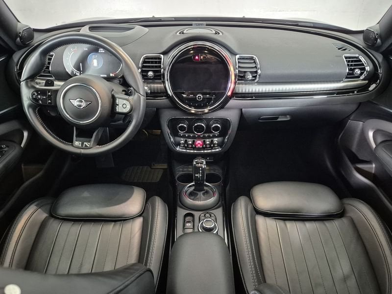 https://cdn-dk.caraffinity.it/dealer/datafiles/vehicle/images/800/1452/7lRoNqLzJABOqhRZ.jpg