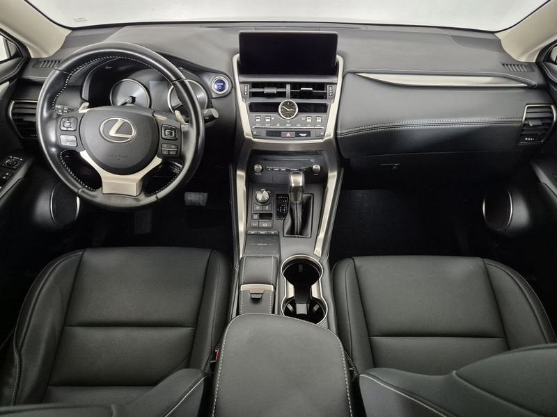 https://cdn-dk.caraffinity.it/dealer/datafiles/vehicle/images/800/1452/7saxEOuA7t2vV9B3.jpg