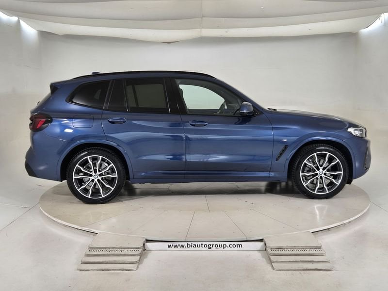 https://cdn-dk.caraffinity.it/dealer/datafiles/vehicle/images/800/1452/86ro5SG5q7qRk8xO.jpg