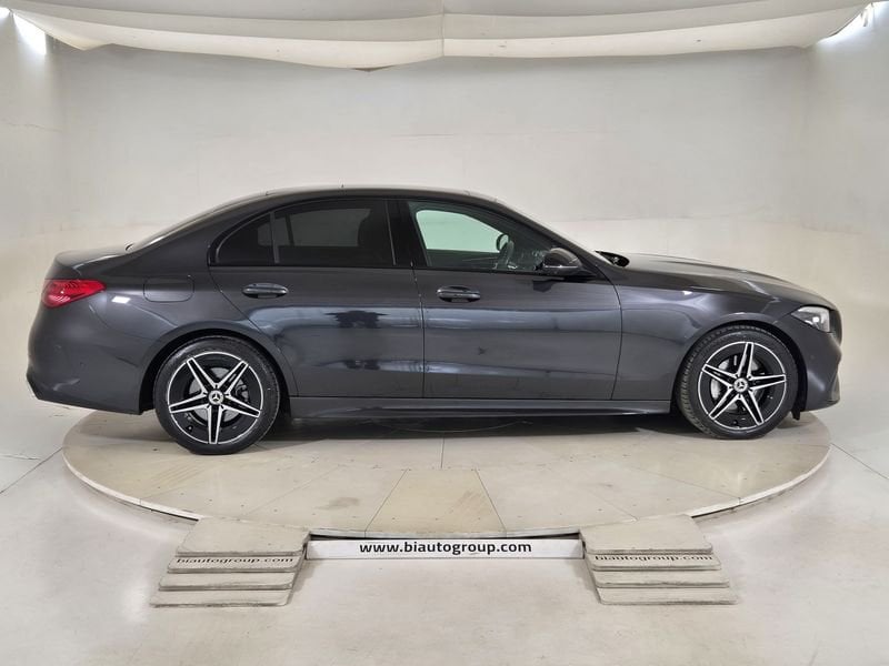 https://cdn-dk.caraffinity.it/dealer/datafiles/vehicle/images/800/1452/871dpyN1rQ2DWfAz.jpg