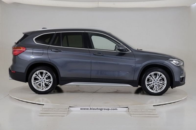 https://cdn-dk.caraffinity.it/dealer/datafiles/vehicle/images/800/1452/8pyC3wbENvulL8o0.JPG
