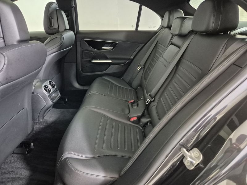 https://cdn-dk.caraffinity.it/dealer/datafiles/vehicle/images/800/1452/8uqY7l9DniBDS3FU.jpg