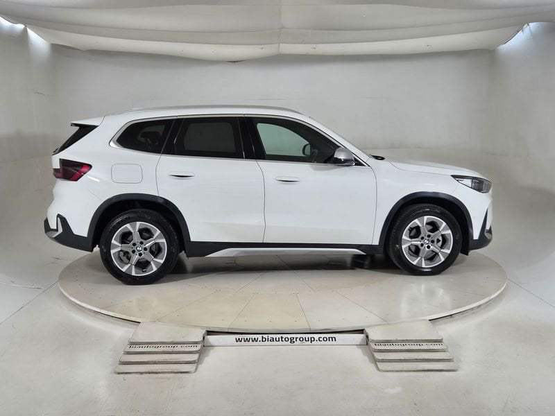 https://cdn-dk.caraffinity.it/dealer/datafiles/vehicle/images/800/1452/9URk0oFGaVL2bSid.jpg