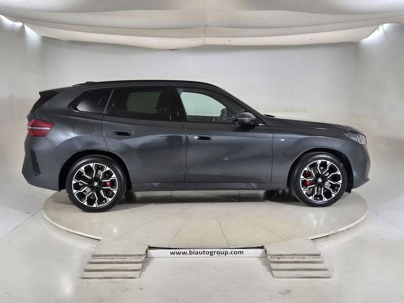 https://cdn-dk.caraffinity.it/dealer/datafiles/vehicle/images/800/1452/9qxeoJdgoUNenTOW.jpg