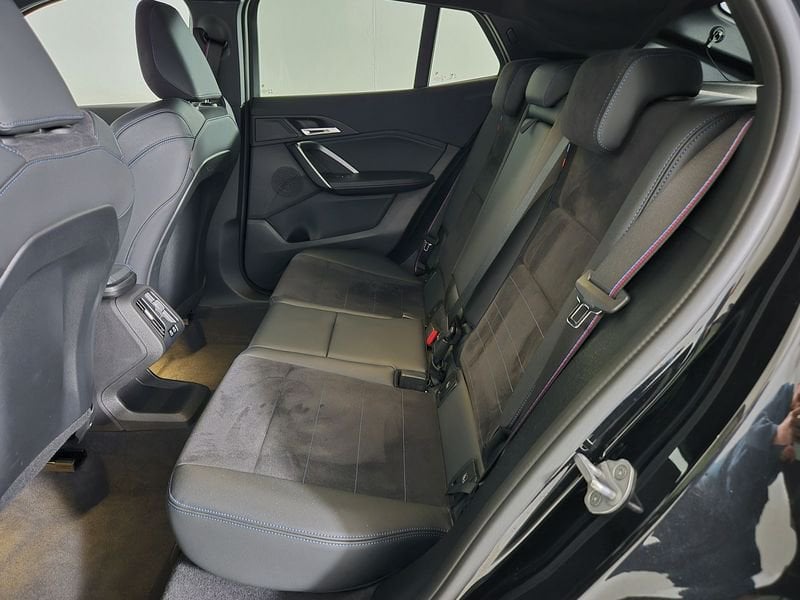 https://cdn-dk.caraffinity.it/dealer/datafiles/vehicle/images/800/1452/AfTdcOtF5em8mjiB.jpg