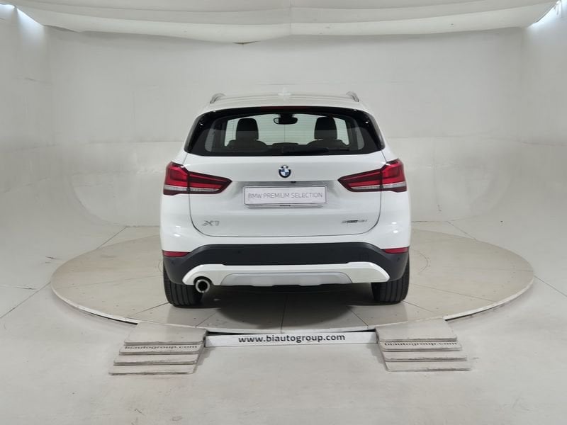 https://cdn-dk.caraffinity.it/dealer/datafiles/vehicle/images/800/1452/Aoxq8dLImqVHBkIz.jpg