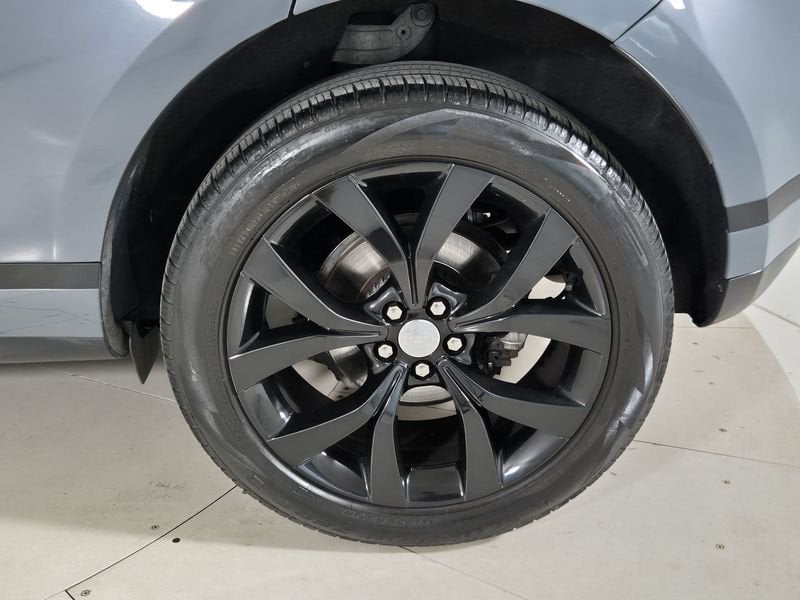 https://cdn-dk.caraffinity.it/dealer/datafiles/vehicle/images/800/1452/B9QkKpsz7HHgSAEi.jpg