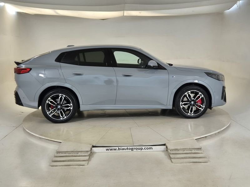 https://cdn-dk.caraffinity.it/dealer/datafiles/vehicle/images/800/1452/BFCw9aDW9ilV79BO.jpg