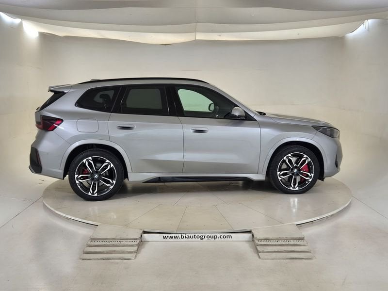 https://cdn-dk.caraffinity.it/dealer/datafiles/vehicle/images/800/1452/BugMASF4KoHCW5Yn.jpg