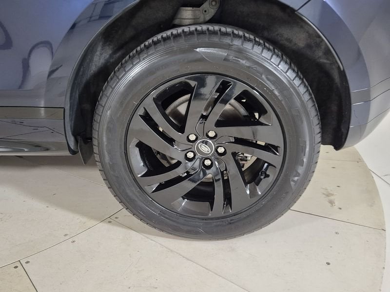 https://cdn-dk.caraffinity.it/dealer/datafiles/vehicle/images/800/1452/CfJhebweY5LSsMao.jpg
