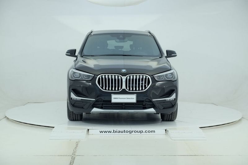 https://cdn-dk.caraffinity.it/dealer/datafiles/vehicle/images/800/1452/DRyhCG1rAS8AeUdv.JPG