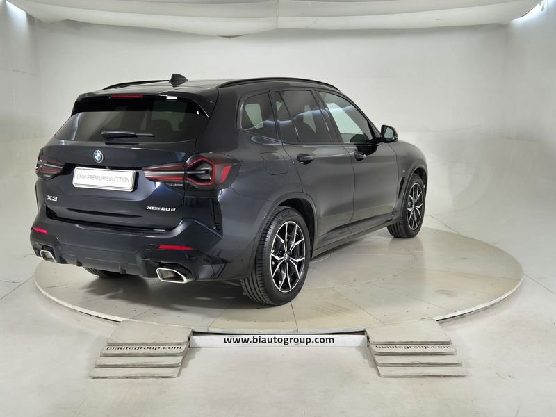 https://cdn-dk.caraffinity.it/dealer/datafiles/vehicle/images/800/1452/DU8d4kzuziwITfJ6.jpg