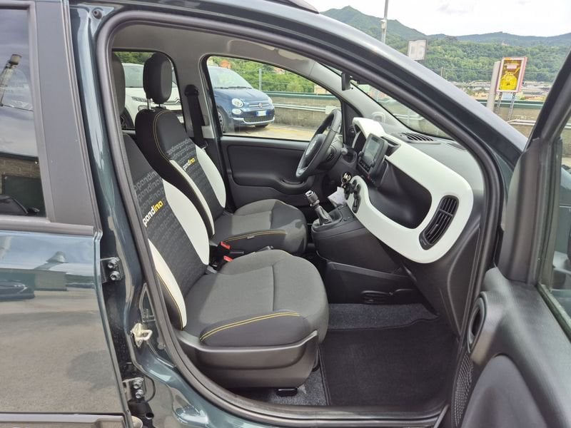 https://cdn-dk.caraffinity.it/dealer/datafiles/vehicle/images/800/1452/DWCTStQtfIBKa8n6.jpg