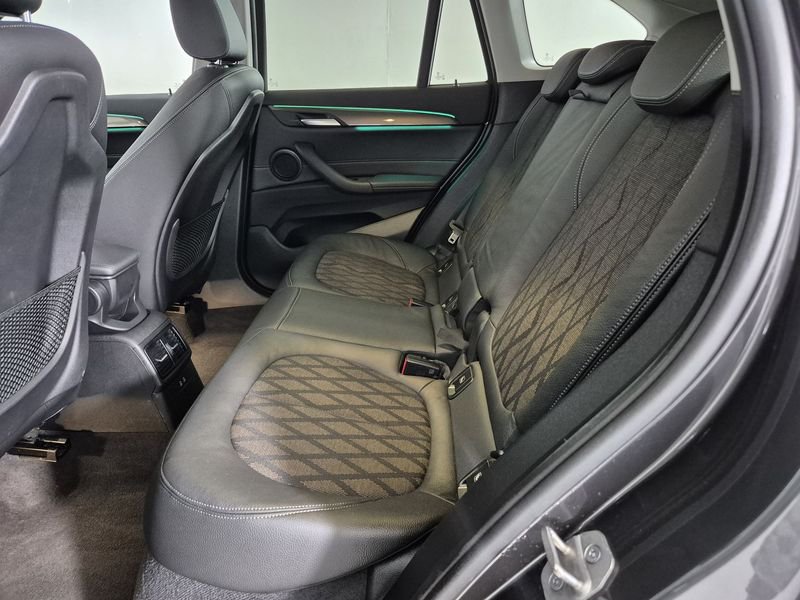 https://cdn-dk.caraffinity.it/dealer/datafiles/vehicle/images/800/1452/DczFsaYqRmAgCGar.jpg