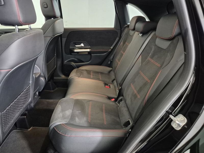 https://cdn-dk.caraffinity.it/dealer/datafiles/vehicle/images/800/1452/DxbEaHmOjLwSD71s.jpg