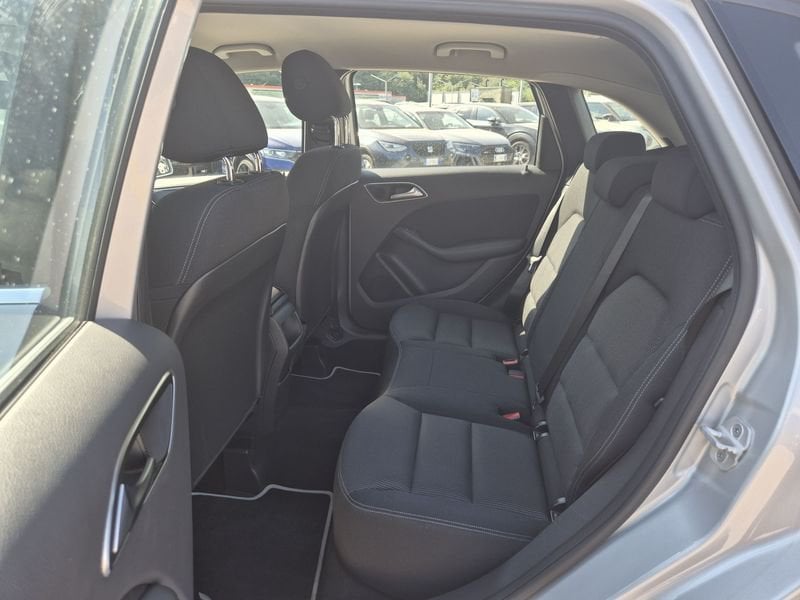https://cdn-dk.caraffinity.it/dealer/datafiles/vehicle/images/800/1452/Eu2MV92DKSmzOrq5.jpg