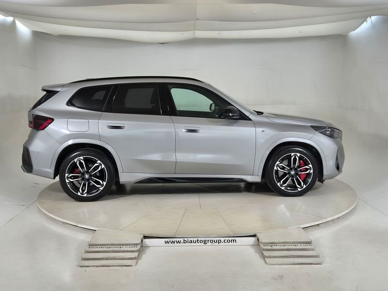 https://cdn-dk.caraffinity.it/dealer/datafiles/vehicle/images/800/1452/EyDAqzDDjkNDWk3L.jpg