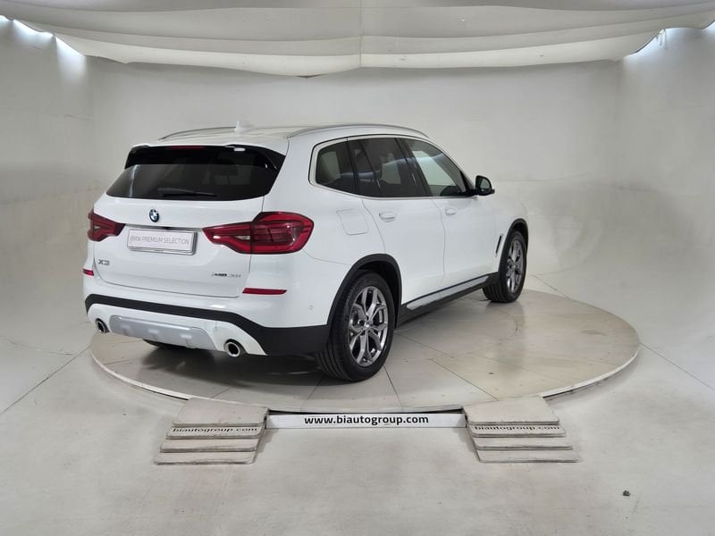 https://cdn-dk.caraffinity.it/dealer/datafiles/vehicle/images/800/1452/F7yeYvtjdpXuVqPv.jpg