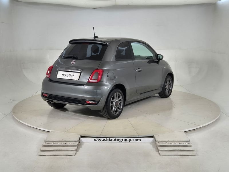 https://cdn-dk.caraffinity.it/dealer/datafiles/vehicle/images/800/1452/FFAHNeT8HhF6tZlp.jpg