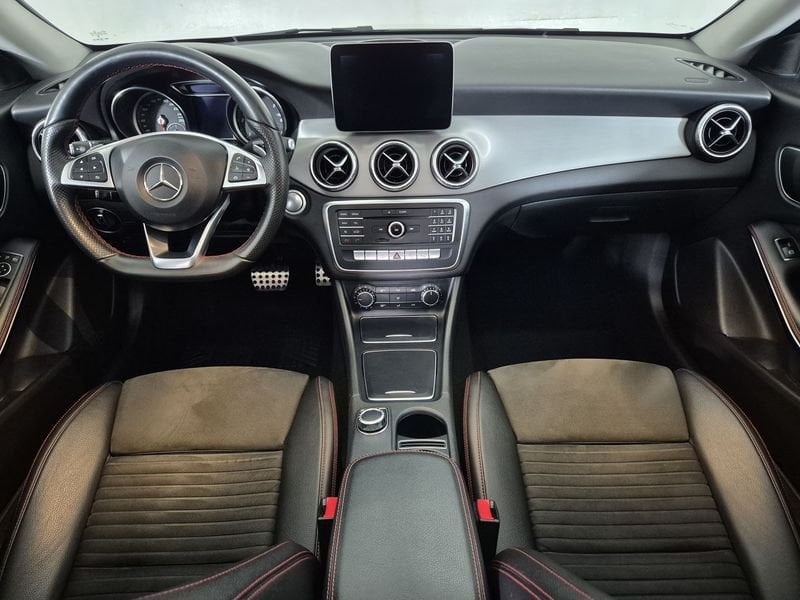 https://cdn-dk.caraffinity.it/dealer/datafiles/vehicle/images/800/1452/FIqGUIGu3PbJLKb8.jpg