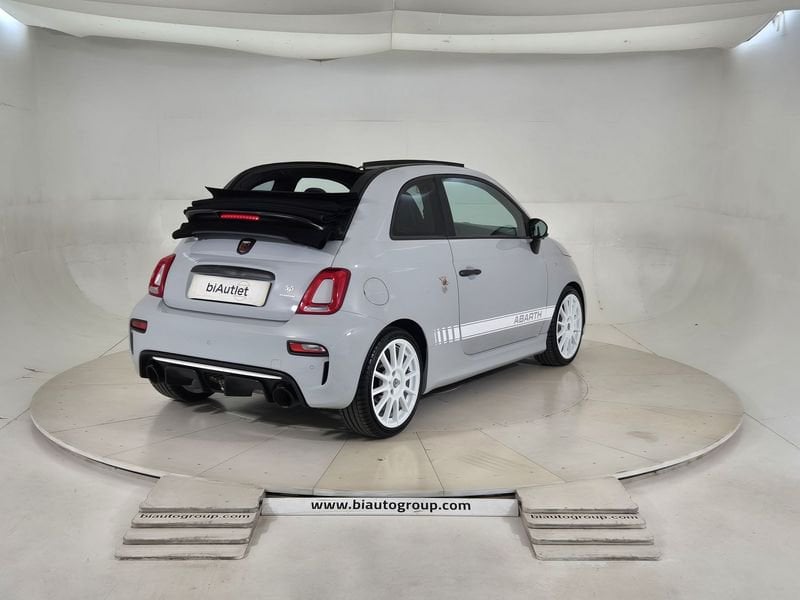 https://cdn-dk.caraffinity.it/dealer/datafiles/vehicle/images/800/1452/FbbP63D0maLnxYXJ.jpg