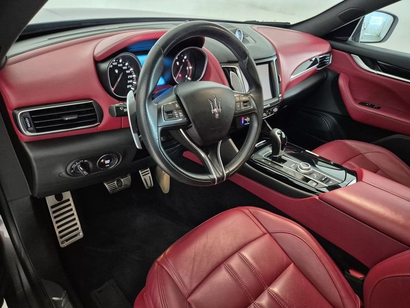 https://cdn-dk.caraffinity.it/dealer/datafiles/vehicle/images/800/1452/GG7DSreZrl9h8v7T.jpg