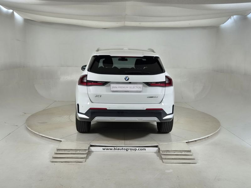 https://cdn-dk.caraffinity.it/dealer/datafiles/vehicle/images/800/1452/GcGVhHVrrqzU9FHw.jpg