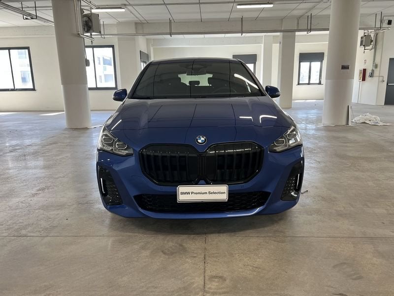 https://cdn-dk.caraffinity.it/dealer/datafiles/vehicle/images/800/1452/GniL5cW1kFQCRZqM.jpeg