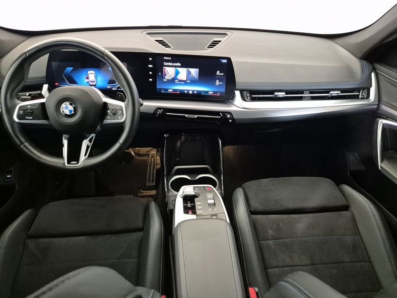 https://cdn-dk.caraffinity.it/dealer/datafiles/vehicle/images/800/1452/H4bef3D1OWkyKKUl.jpg