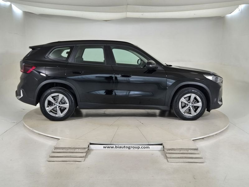 https://cdn-dk.caraffinity.it/dealer/datafiles/vehicle/images/800/1452/HcpoKfzBnjUGYJna.jpg