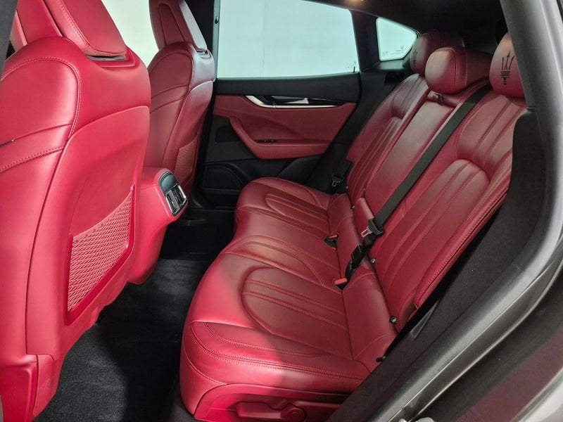 https://cdn-dk.caraffinity.it/dealer/datafiles/vehicle/images/800/1452/INogtiE5jn1W8qfq.jpg