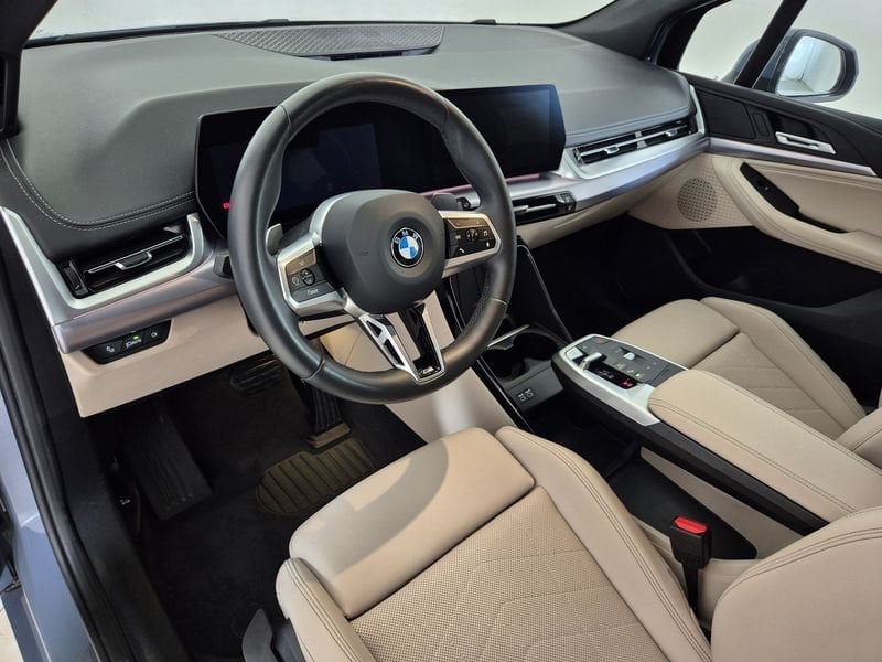 https://cdn-dk.caraffinity.it/dealer/datafiles/vehicle/images/800/1452/IZ1PIMKmail2yRPP.jpg