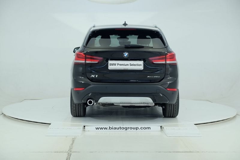 https://cdn-dk.caraffinity.it/dealer/datafiles/vehicle/images/800/1452/IvlkeOQJslvMUuHl.JPG