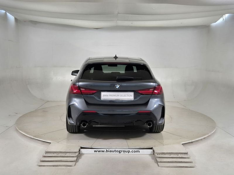 https://cdn-dk.caraffinity.it/dealer/datafiles/vehicle/images/800/1452/J8OhuRsl2Ihc7CRZ.jpg