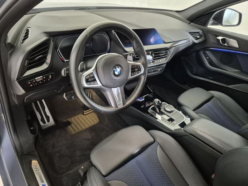 https://cdn-dk.caraffinity.it/dealer/datafiles/vehicle/images/800/1452/JQ8s5ooBen8aBfzY.jpg