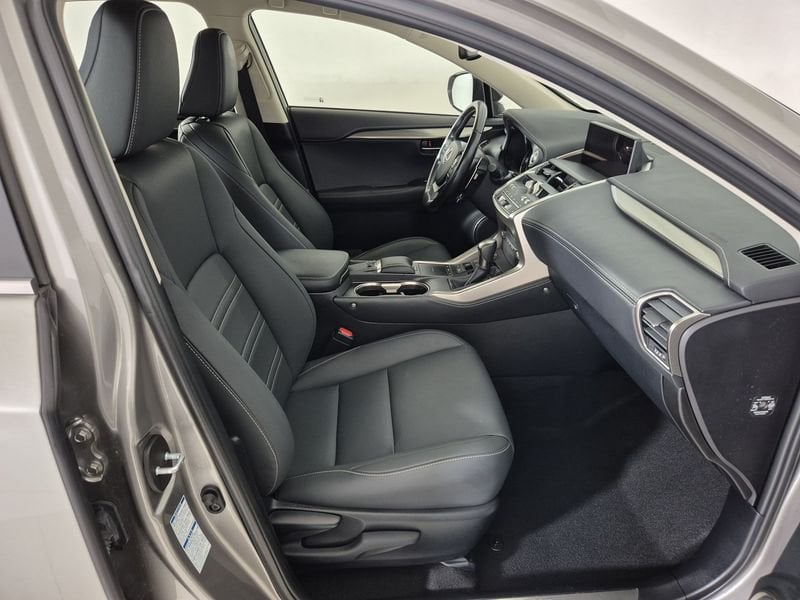 https://cdn-dk.caraffinity.it/dealer/datafiles/vehicle/images/800/1452/JRwqDA2kUZhszGEP.jpg