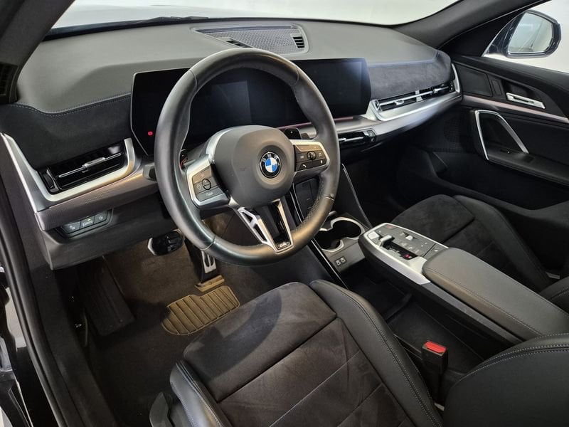 https://cdn-dk.caraffinity.it/dealer/datafiles/vehicle/images/800/1452/KipzQdgBy98Rqx2Q.jpg