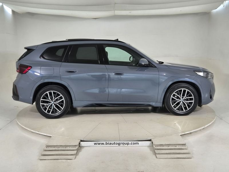https://cdn-dk.caraffinity.it/dealer/datafiles/vehicle/images/800/1452/KrzYtPrnU2tkQVs9.jpg