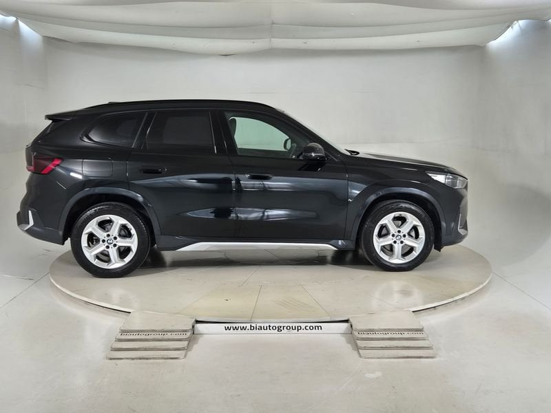 https://cdn-dk.caraffinity.it/dealer/datafiles/vehicle/images/800/1452/KsCHZDUCmuA8URZk.jpg