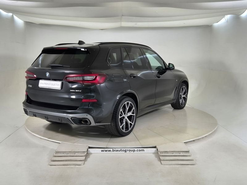 https://cdn-dk.caraffinity.it/dealer/datafiles/vehicle/images/800/1452/LDqBIHN5UynWR6t6.jpg
