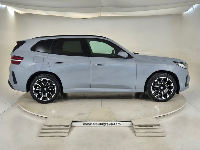 https://cdn-dk.caraffinity.it/dealer/datafiles/vehicle/images/800/1452/LWcGuoPsR7kgHw2B.jpg