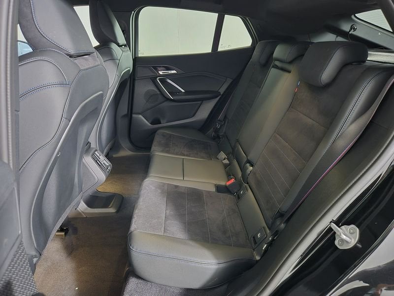 https://cdn-dk.caraffinity.it/dealer/datafiles/vehicle/images/800/1452/LYzCkBv5QHGCW6Ol.jpg