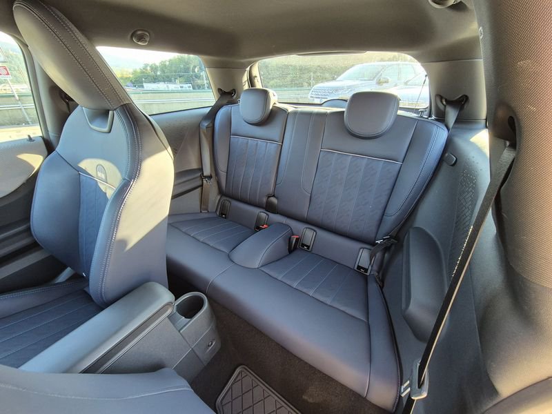 https://cdn-dk.caraffinity.it/dealer/datafiles/vehicle/images/800/1452/LfZHrrTcUreZ6CpU.jpg