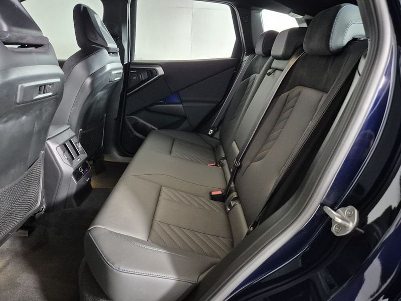 https://cdn-dk.caraffinity.it/dealer/datafiles/vehicle/images/800/1452/LrFWWe1IzTgBuuNC.jpg